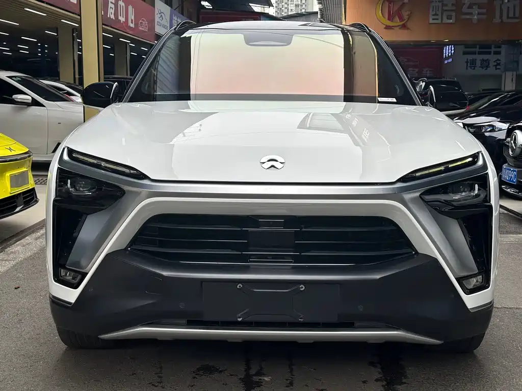 NIO ES8 — миниатюра 2