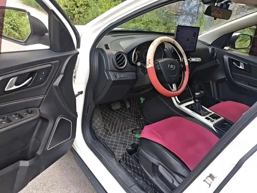 Bestune X40 — миниатюра 16