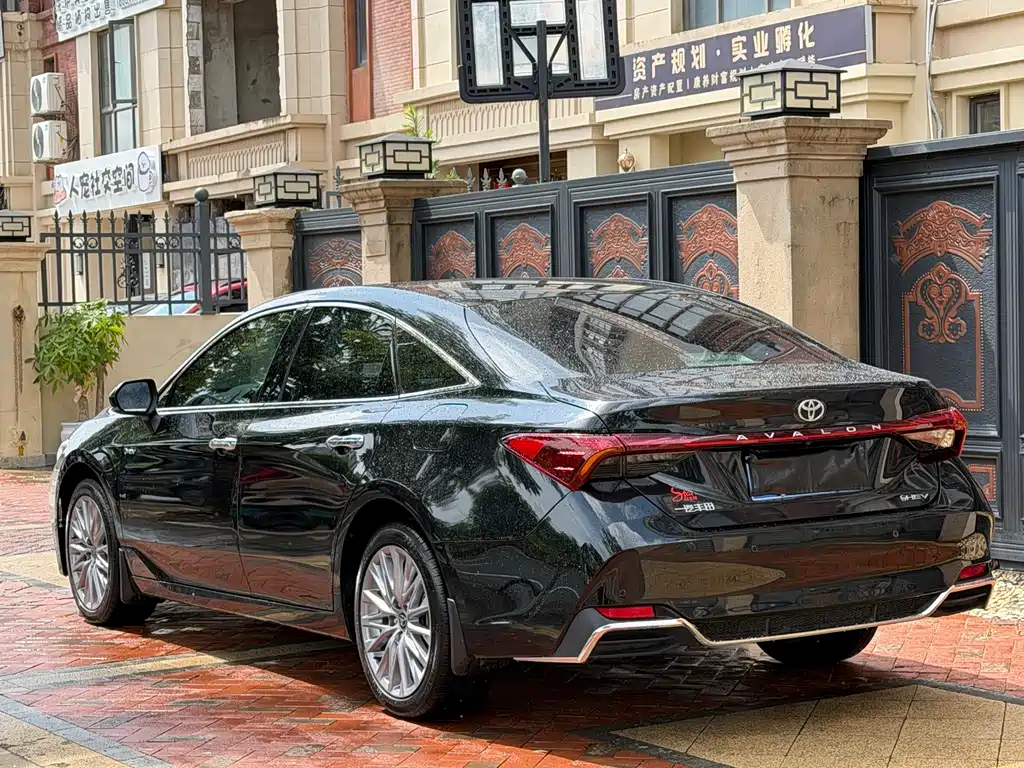 Toyota Avalon — миниатюра 9