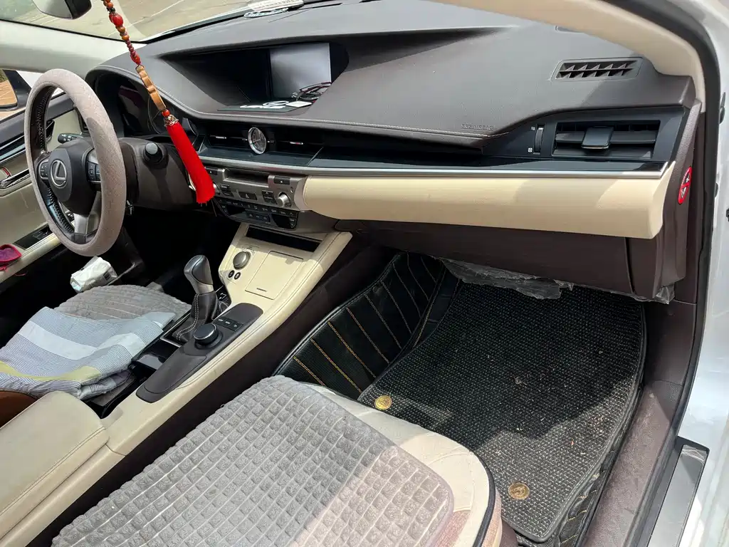 Lexus ES — миниатюра 21