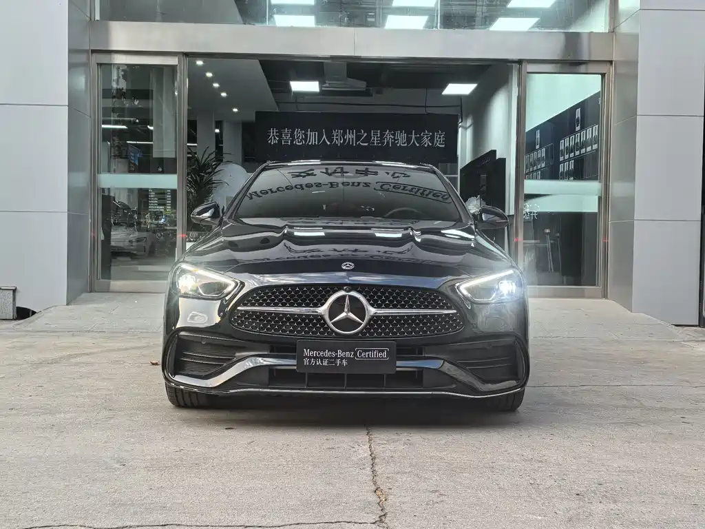 Mercedes-Benz C-Class — миниатюра 3