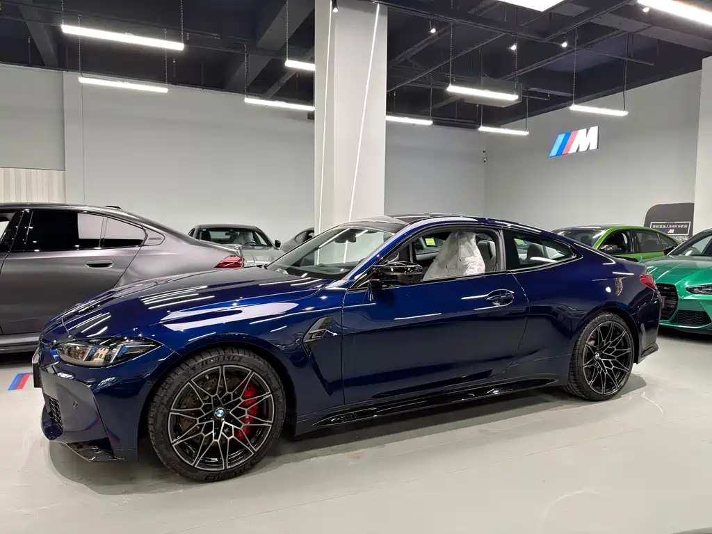 BMW M4 2024 M4 M xDrive
