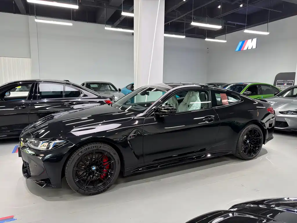 BMW M4 2024 M4 M xDrive
