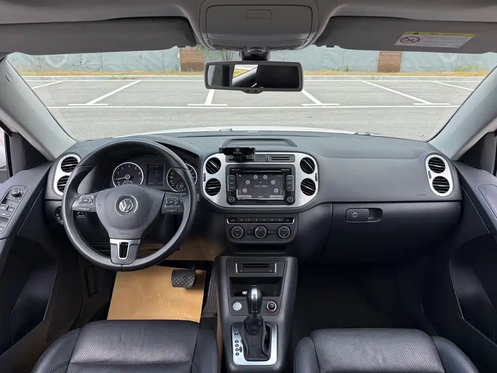 Volkswagen Tiguan — миниатюра 9
