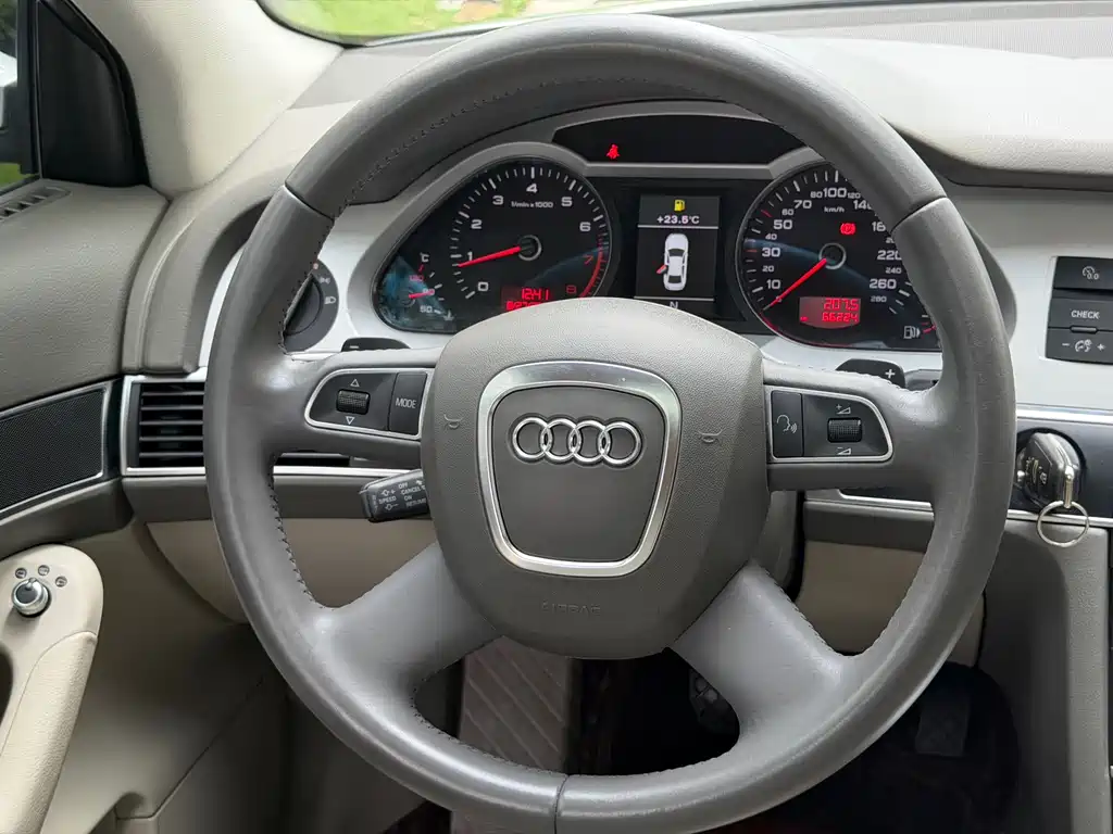 Audi A6L — миниатюра 9