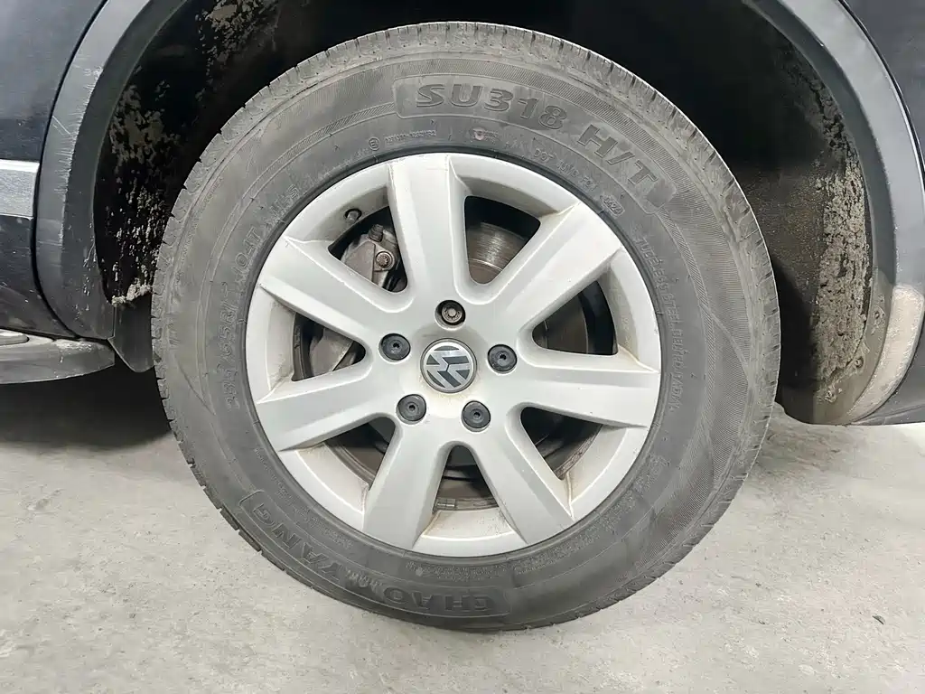 Volkswagen Touareg — миниатюра 9