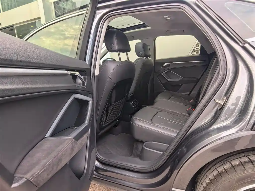 Audi Q3 Sportback — миниатюра 7