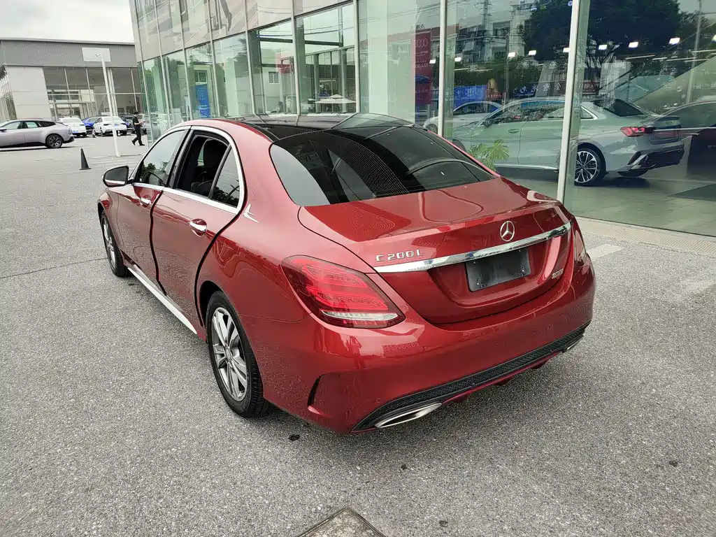 Mercedes-Benz C-Class — миниатюра 4