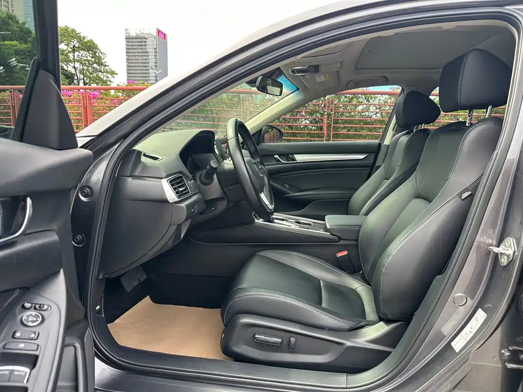 Honda Accord — миниатюра 6