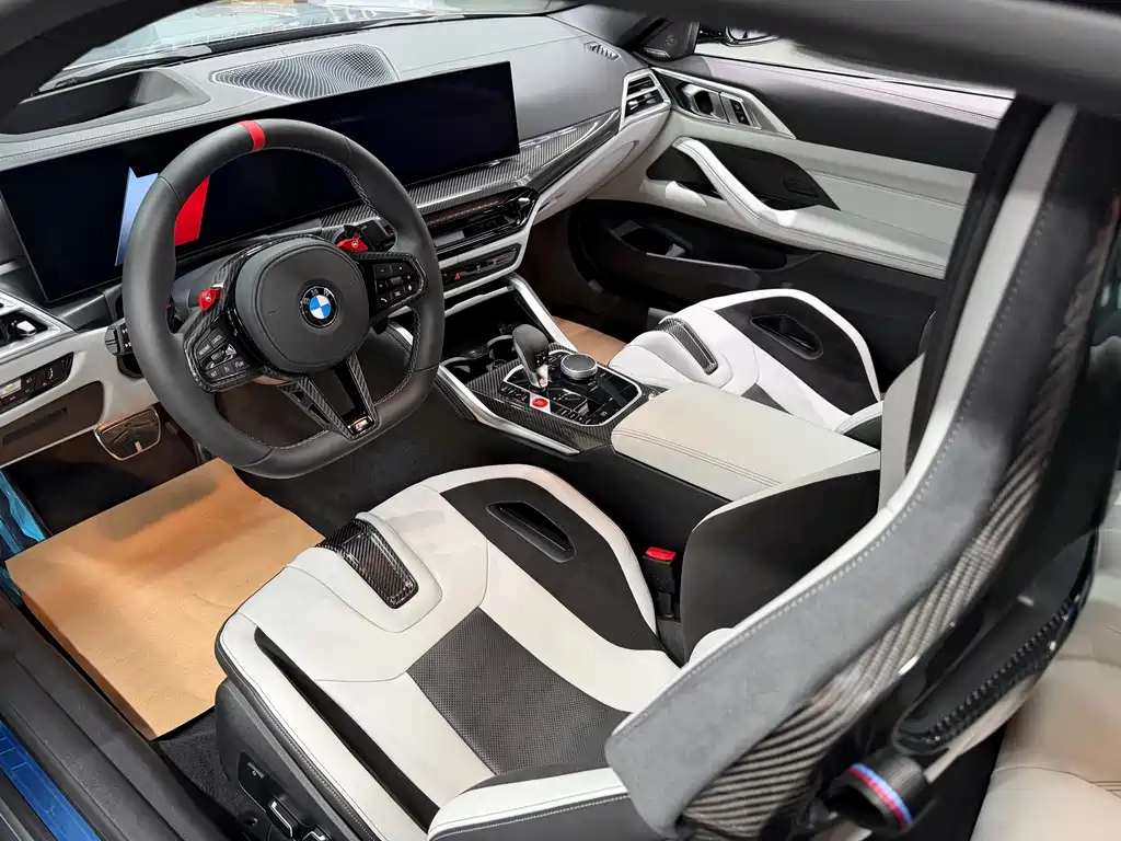 BMW M4 2024 M4 M xDrive