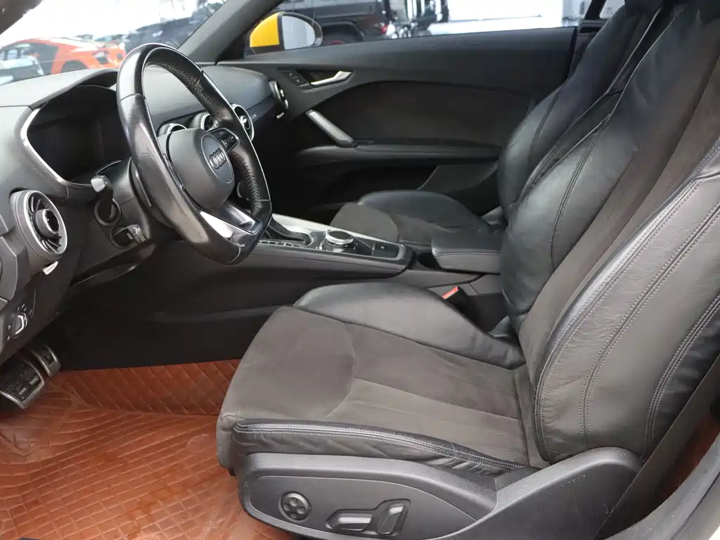 Audi TT 2015 TT Coupe 45 TFSI