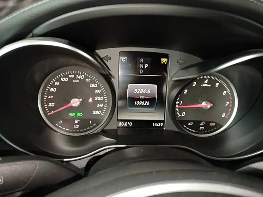 Mercedes-Benz C-Class — миниатюра 12