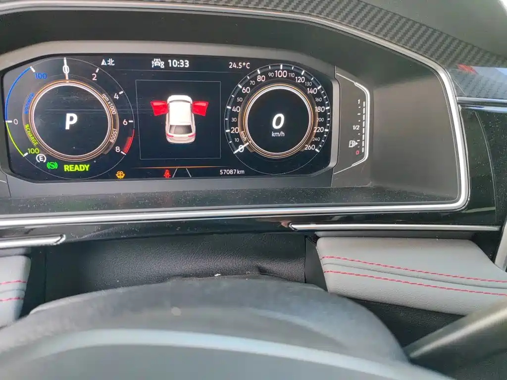 Volkswagen Tiguan L PHEV — миниатюра 13
