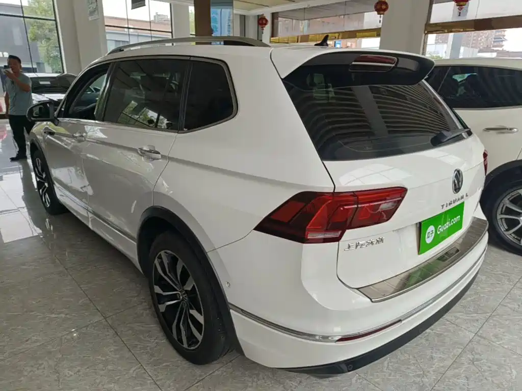 Volkswagen Tiguan L — миниатюра 5
