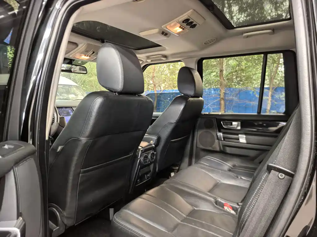 Land Rover Discovery — миниатюра 11