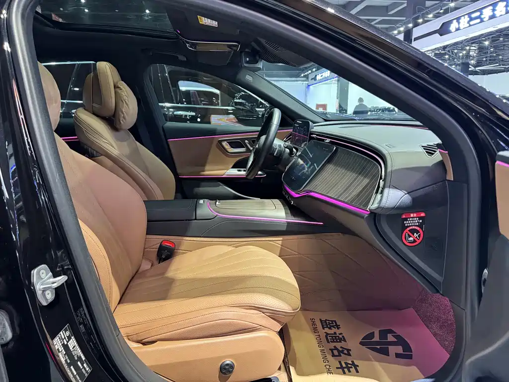 Mercedes-Benz E-Class E 2024 E 300 L Fashion