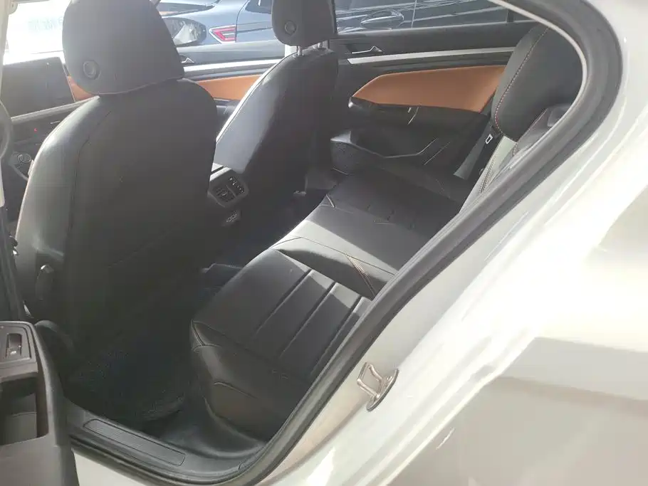 Volkswagen Bora — миниатюра 11
