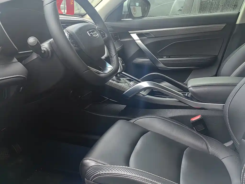 Geely Boyue — миниатюра 10