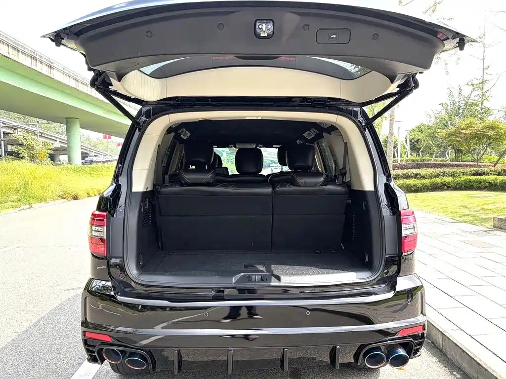 Nissan Patrol — миниатюра 15