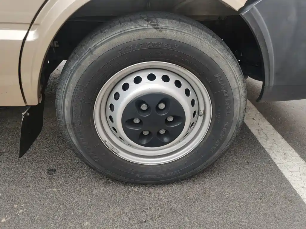 IVECO Daily — миниатюра 8