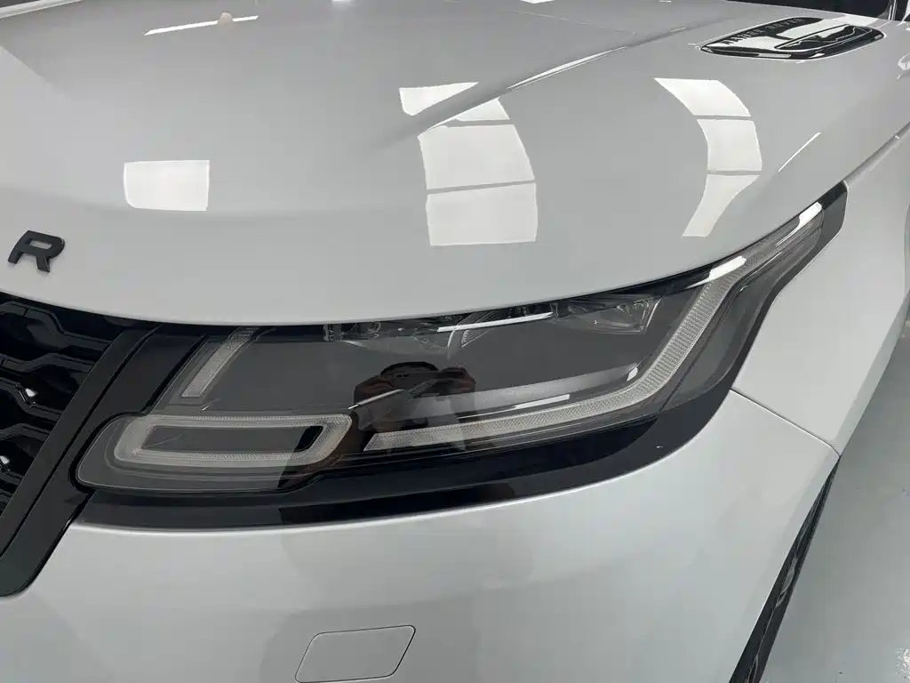 Land Rover Velar — миниатюра 9