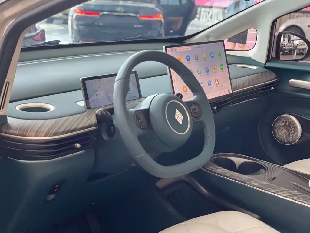 Baojun Yunduo — миниатюра 23