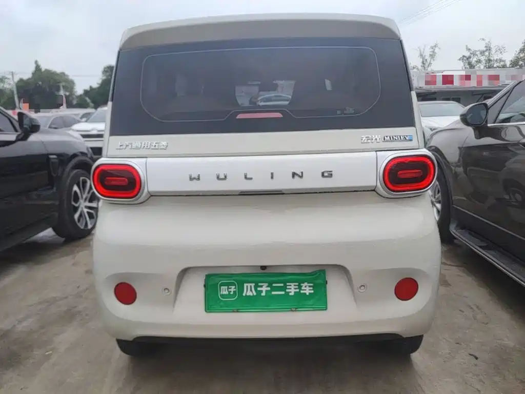 Wuling MINIEV — миниатюра 6