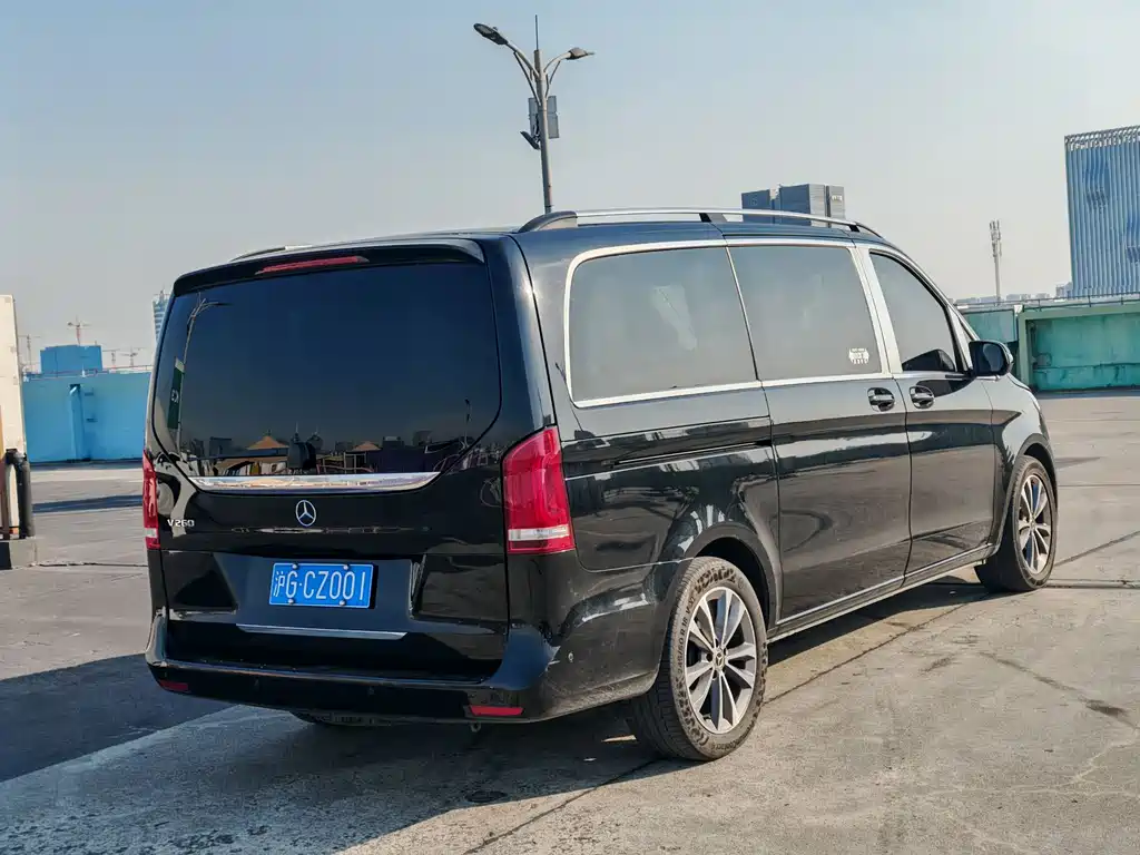 MERCEDES-BENZ V CLASS