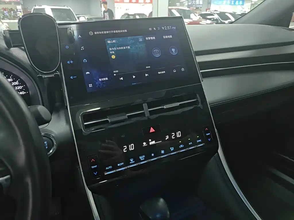 Toyota Avalon — миниатюра 13