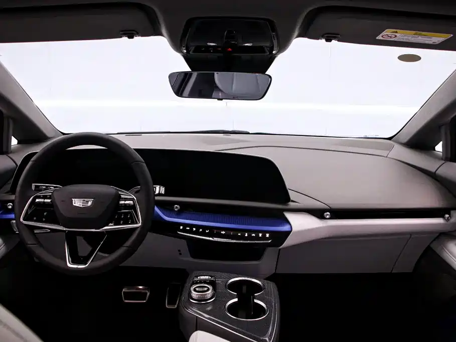 Cadillac IQ — миниатюра 5