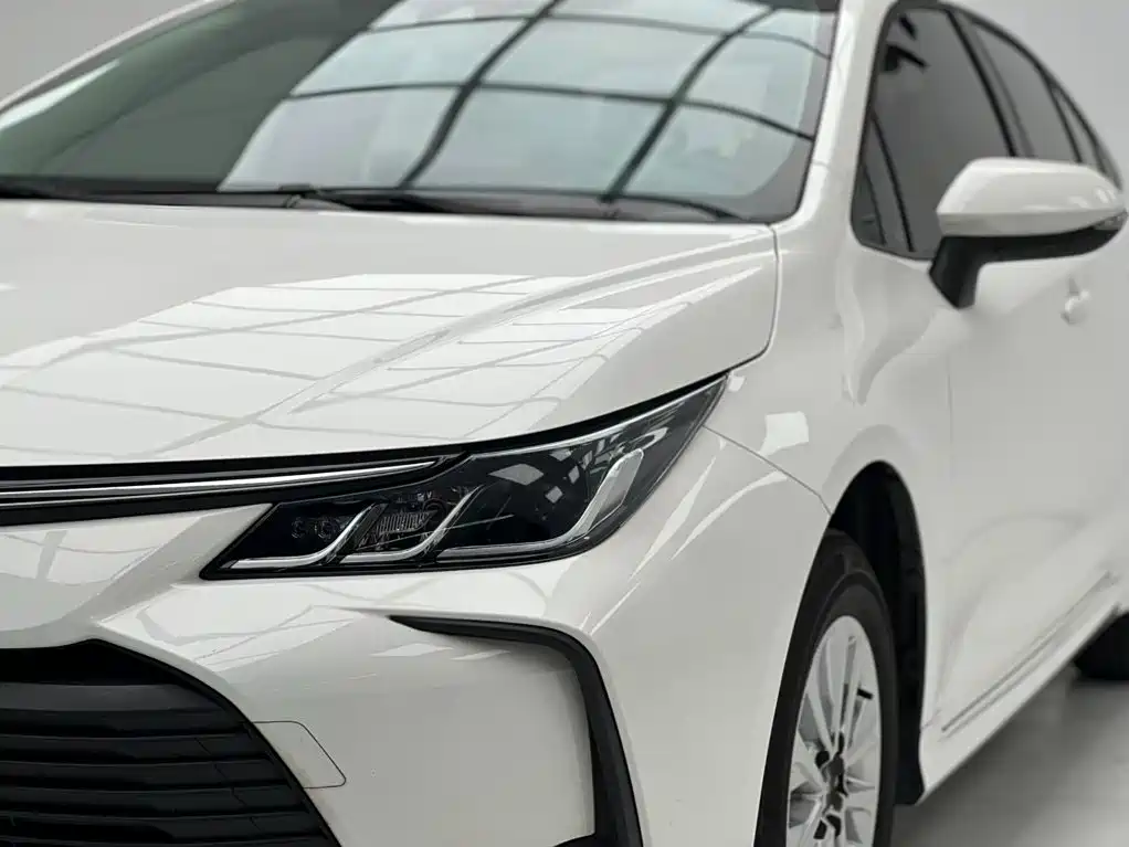Toyota Corolla — миниатюра 4
