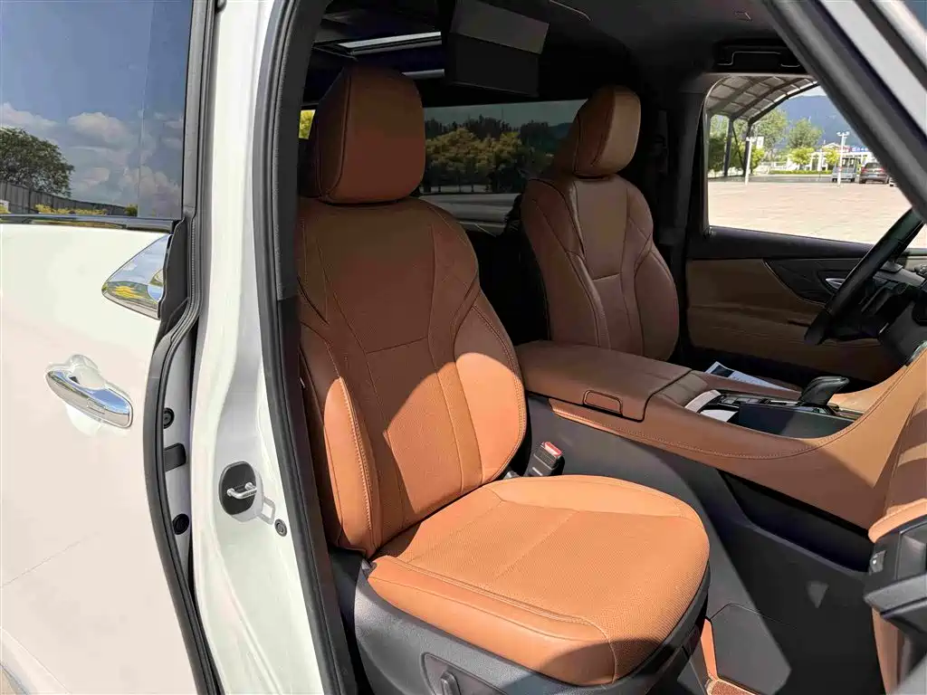 Toyota Vellfire 2024 2.5L Executive