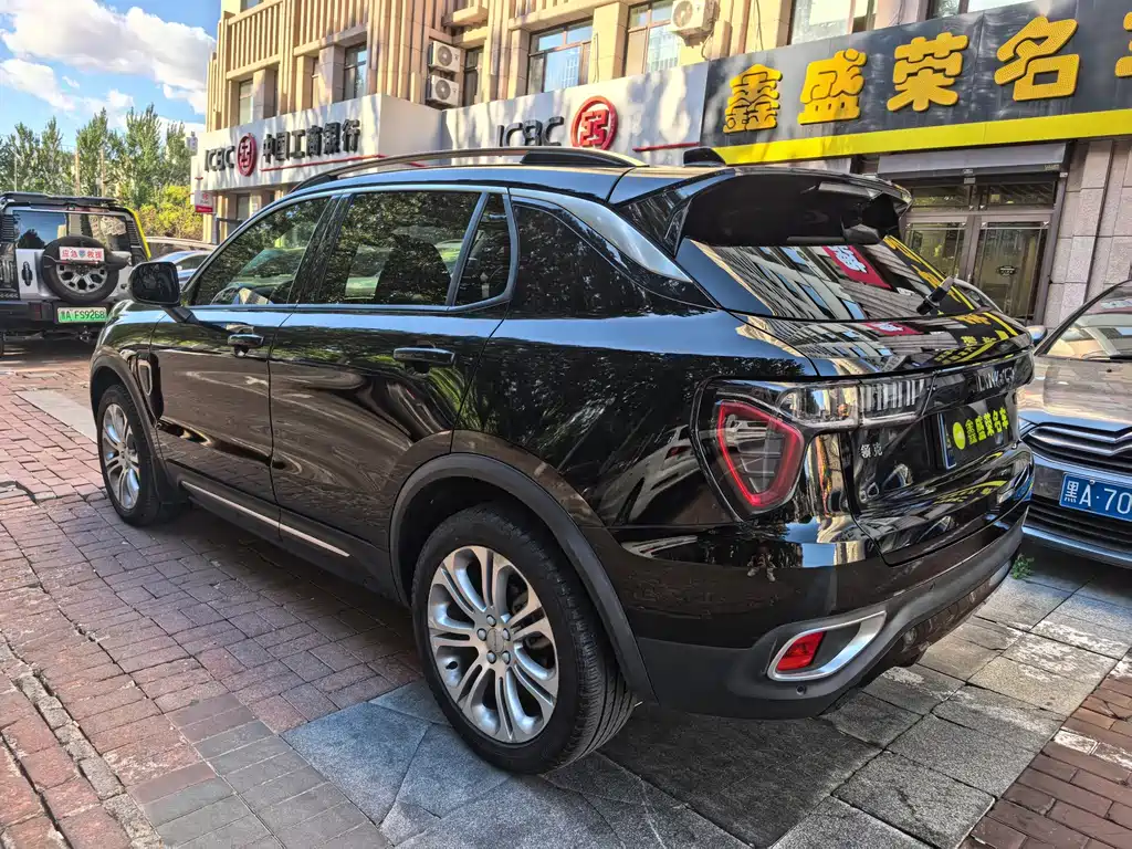 Lynk & Co 01 — миниатюра 6