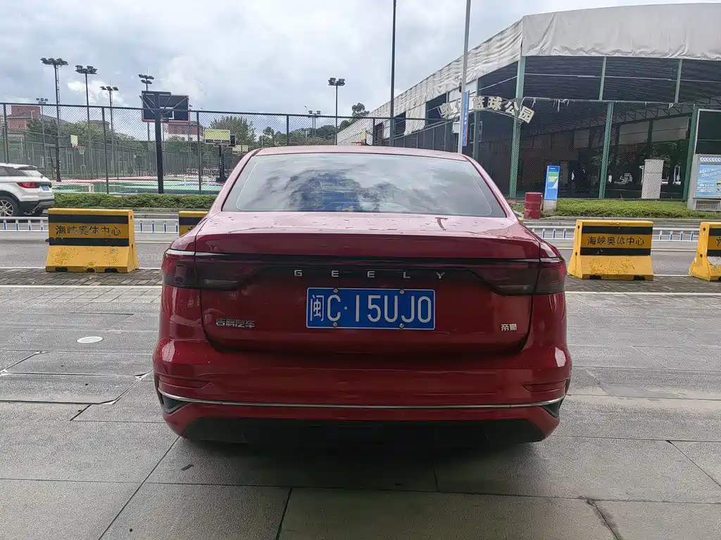 Geely Emgrand — миниатюра 6