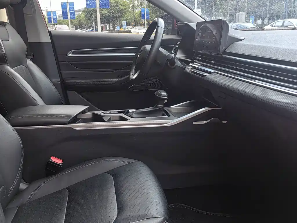 Geely Emgrand — миниатюра 13