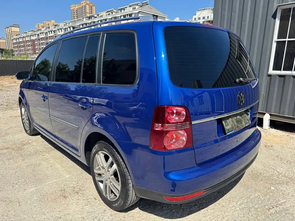 Volkswagen Touran — миниатюра 5