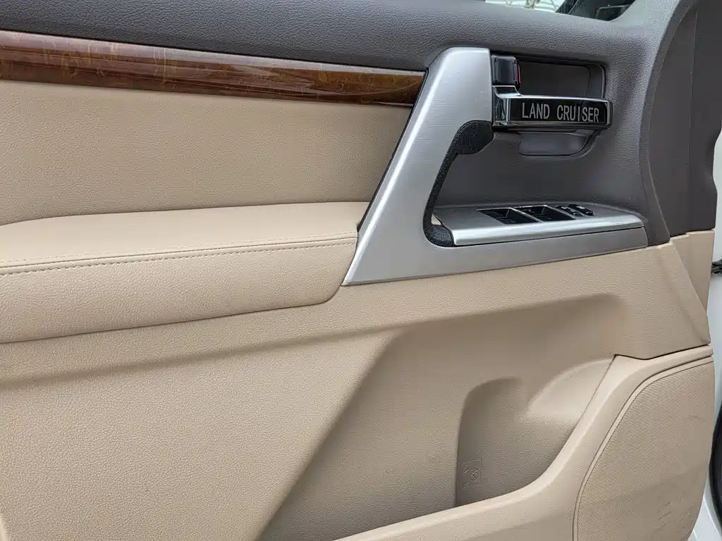 Toyota Land Cruiser 2015 4.0L V6