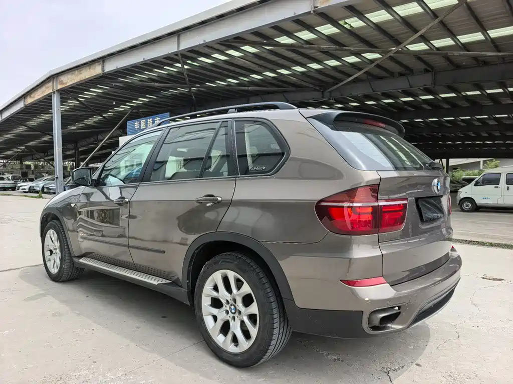 BMW X5 (Import) — миниатюра 2