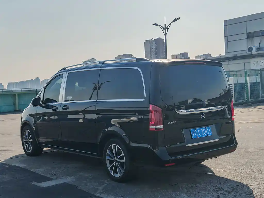 MERCEDES-BENZ V CLASS