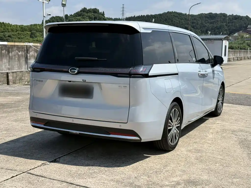GAC Motor Trumpchi E8 PHEV — миниатюра 11