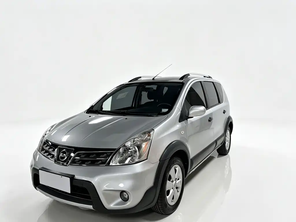 Nissan Livina 2010