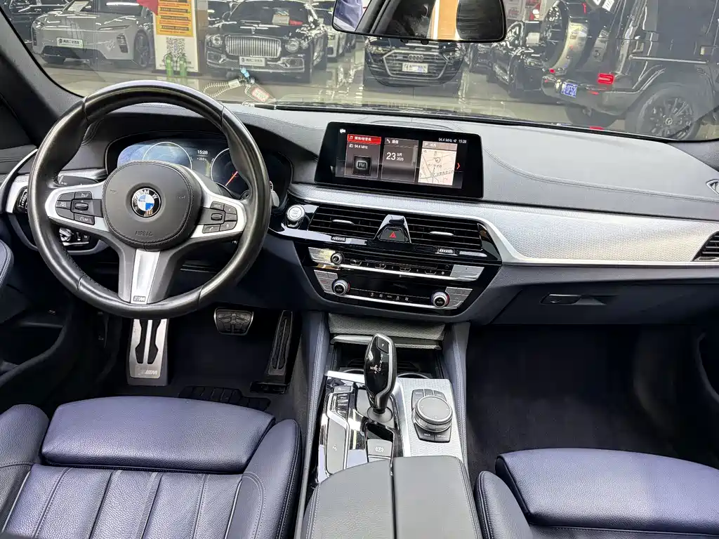 BMW 5 Series (Import) — миниатюра 5