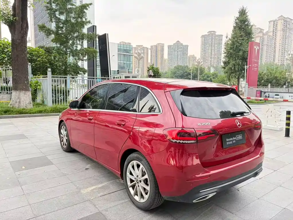 Mercedes-Benz B-Class — миниатюра 7