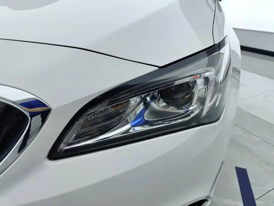 Buick Verano — миниатюра 5
