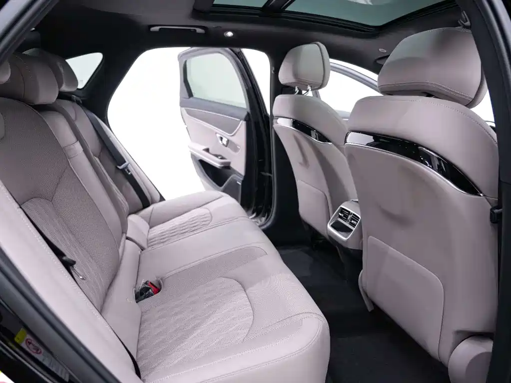BYD Han — миниатюра 17