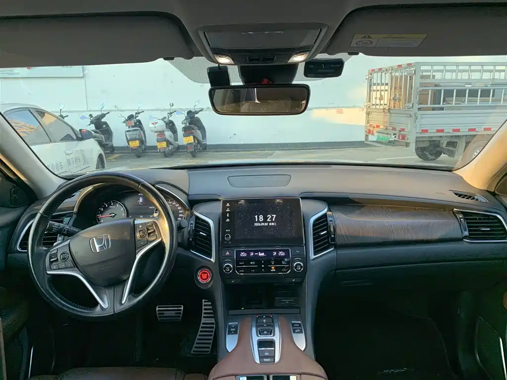 Honda Avancier — миниатюра 6
