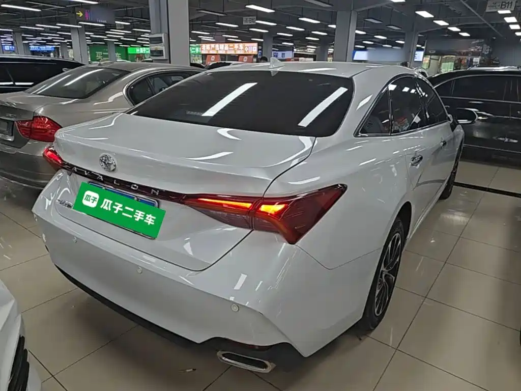Toyota Avalon — миниатюра 7