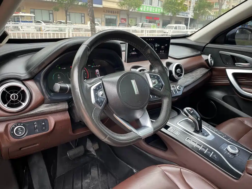 WEI PAI WEI BRAND VV7