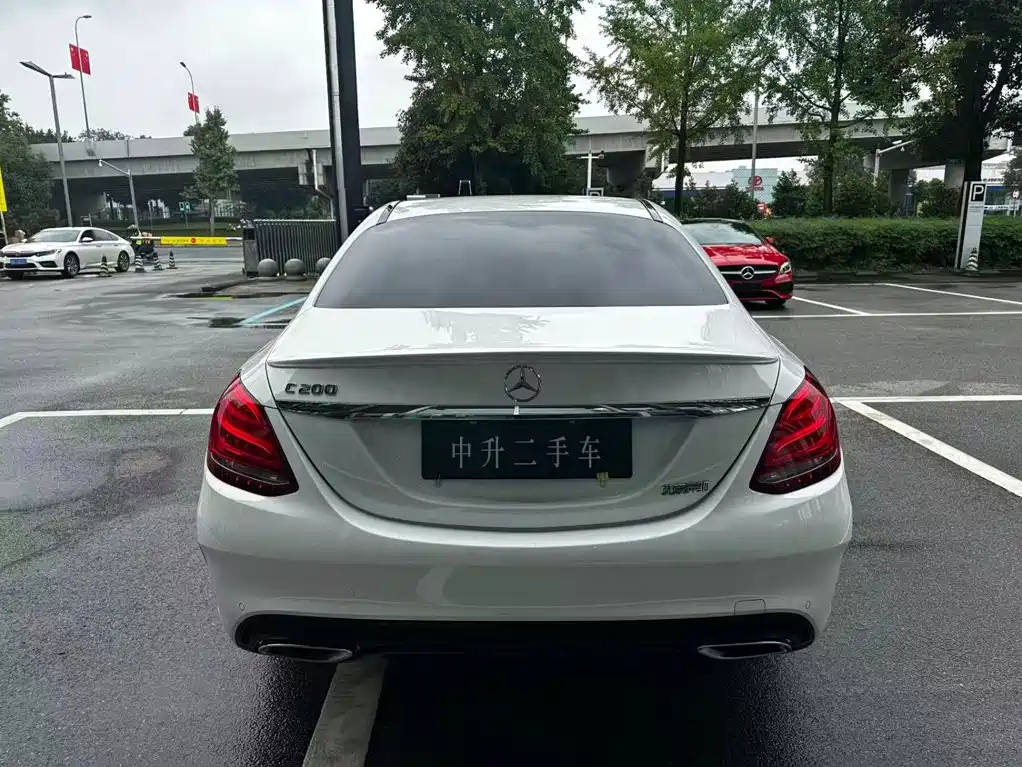 Mercedes-Benz C-Class — миниатюра 7