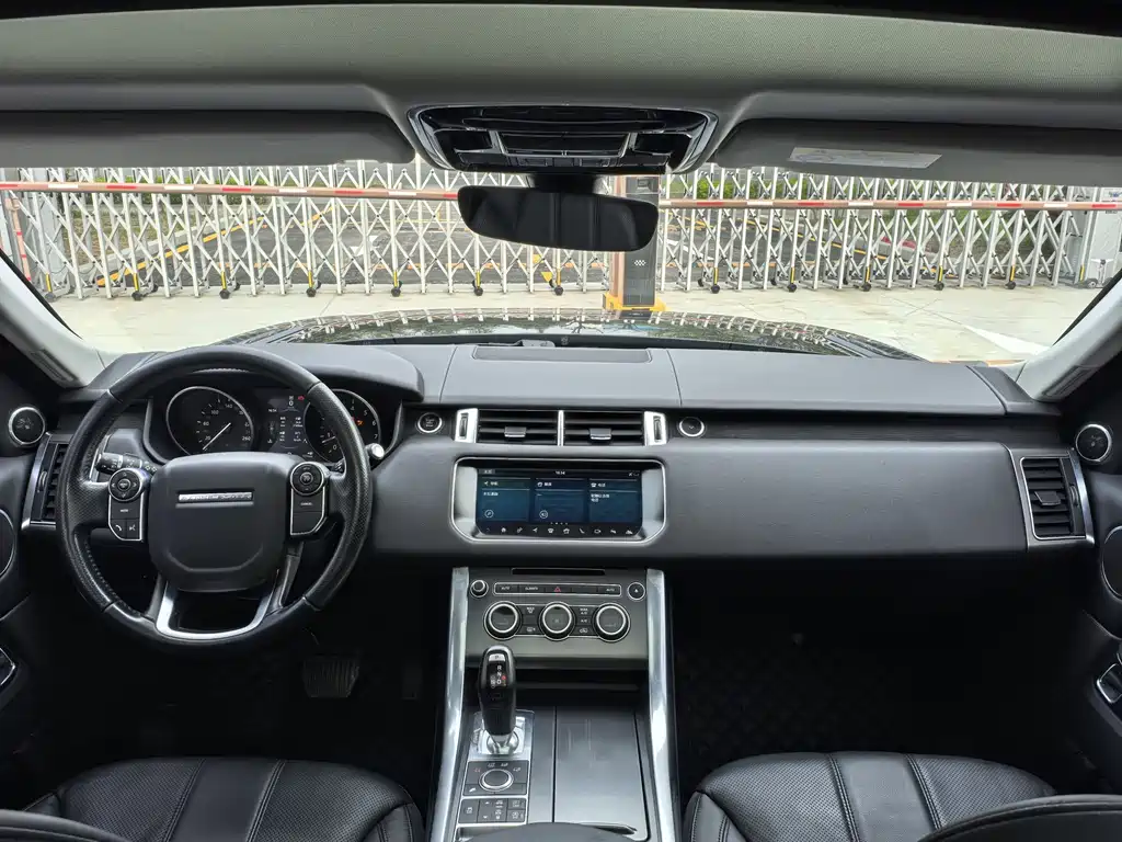 Land Rover Range Rover Sport 2017 3.0 SC V6 SE